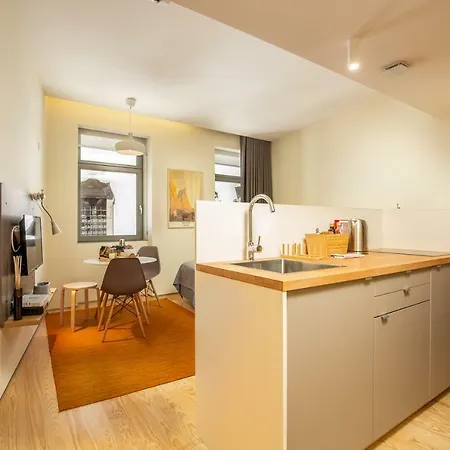 Feel Codecal Apartment Porto